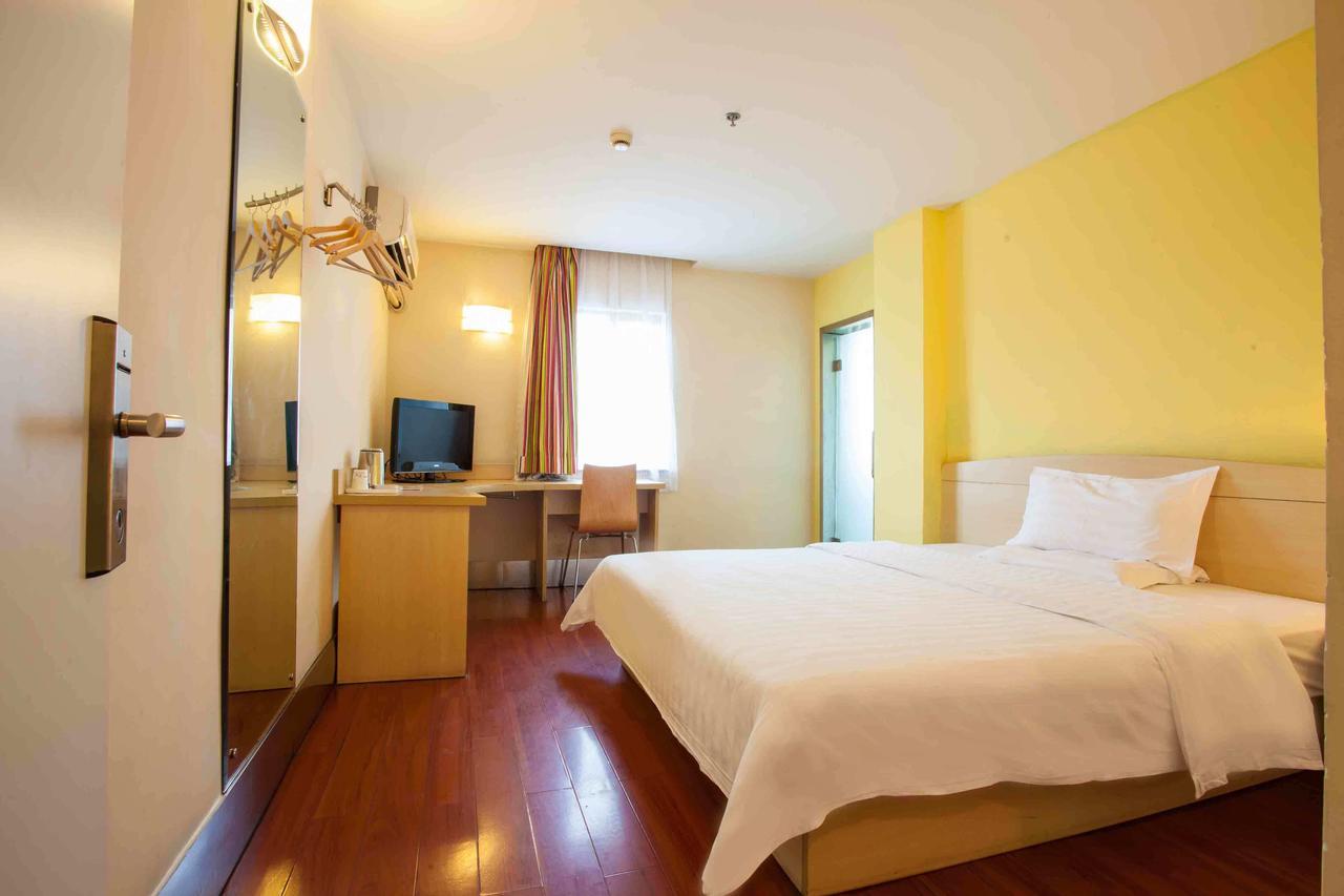 7Days Inn Xianning Hot Spring Pedestrian Street Shopping Park Экстерьер фото