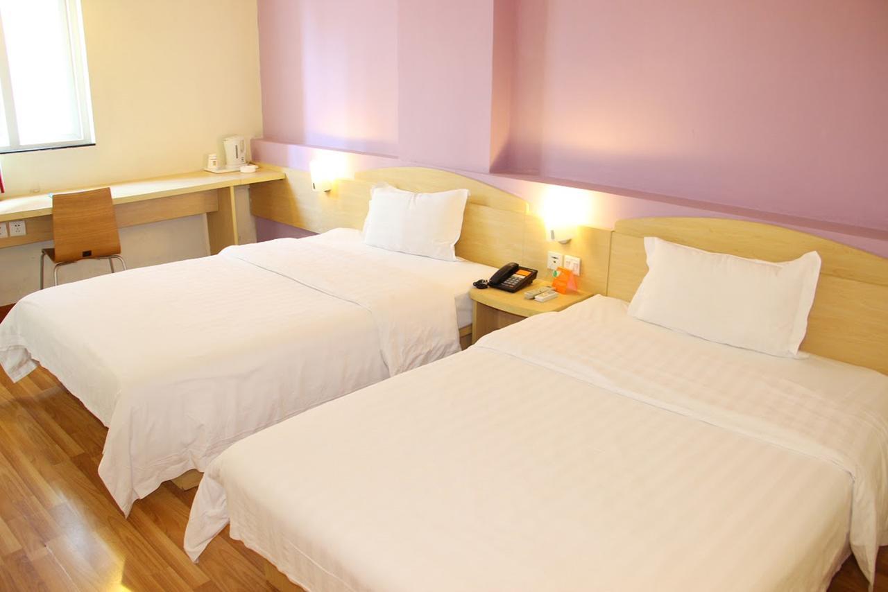 7Days Inn Xianning Hot Spring Pedestrian Street Shopping Park Экстерьер фото