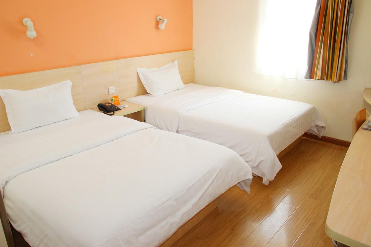 7Days Inn Xianning Hot Spring Pedestrian Street Shopping Park Экстерьер фото